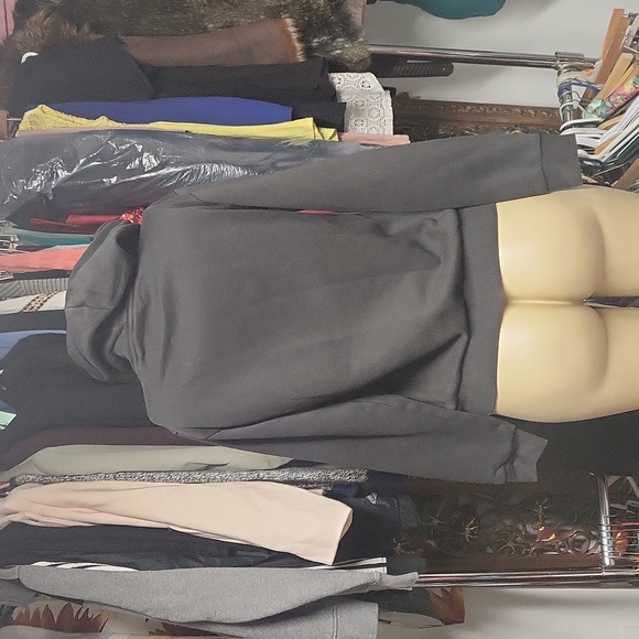 Puma sweater sm - Picture 2 of 6